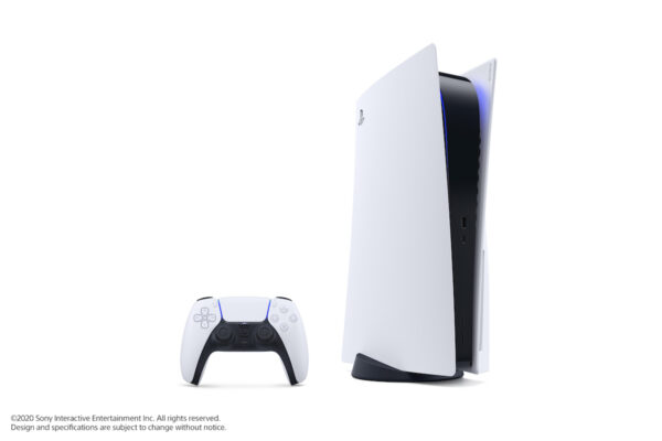PlayStation 5 versão standard e comando DualSense