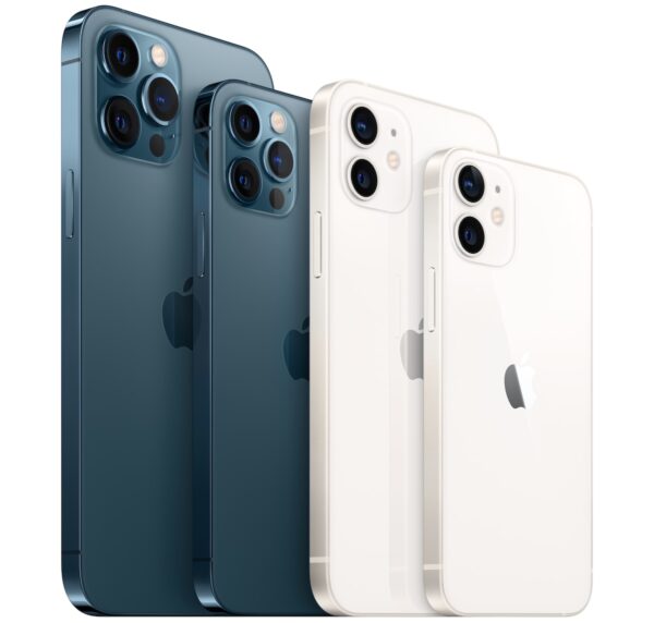 "Família iPhone 12": iPhone 12 Pro Max, iPhone 12 Pro, iPhone 12, iPhone 12 mini (da esq. p/ dir.)