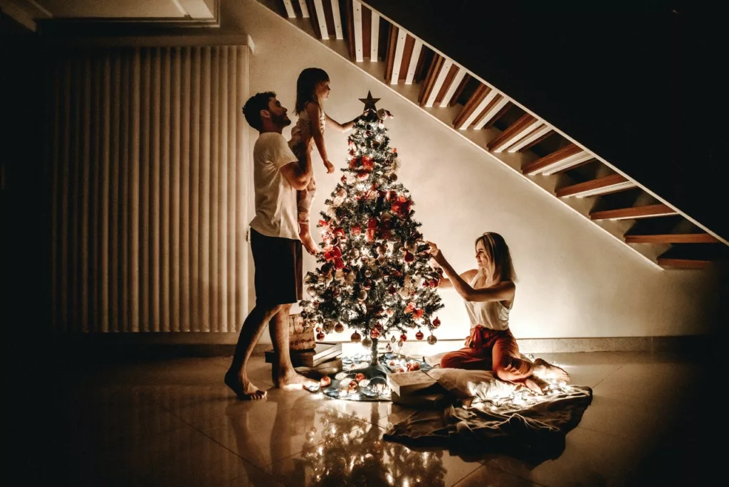 Como decorar árvore de natal branca - 7 passos