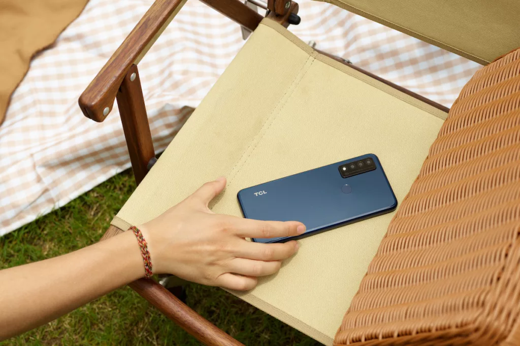 5 motivos para não deixares o teu smartphone ao sol